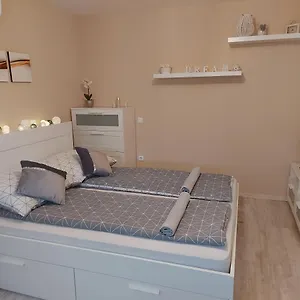 Hattyú Apartman Apartman