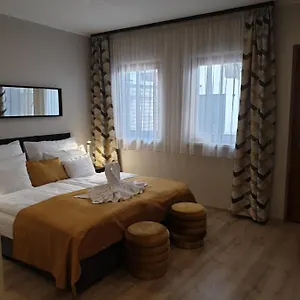 hotel-indium-city-panzio.egerhotels.net/